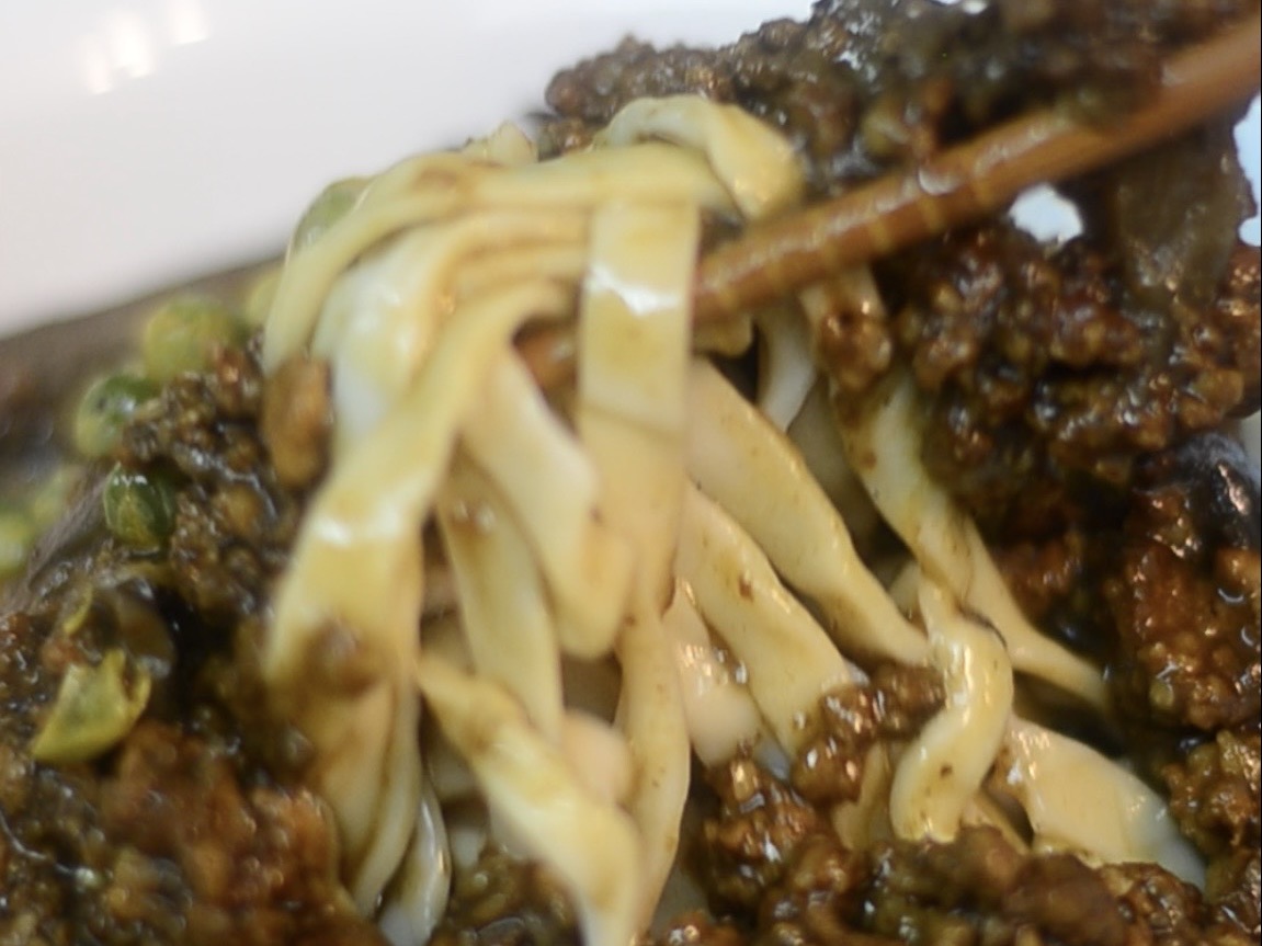 Fresh Pantry Recipes: Minced Meat + Eggplant Noodles